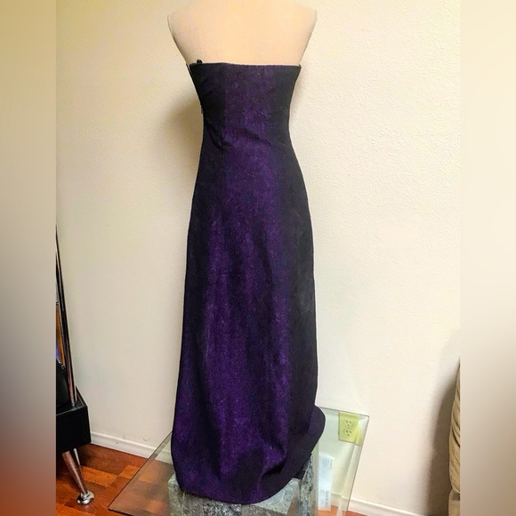 STUNNING! Nicole Miller Collection Strapless Textured Gown Eggplant - Sz 2 - Picture 4 of 5